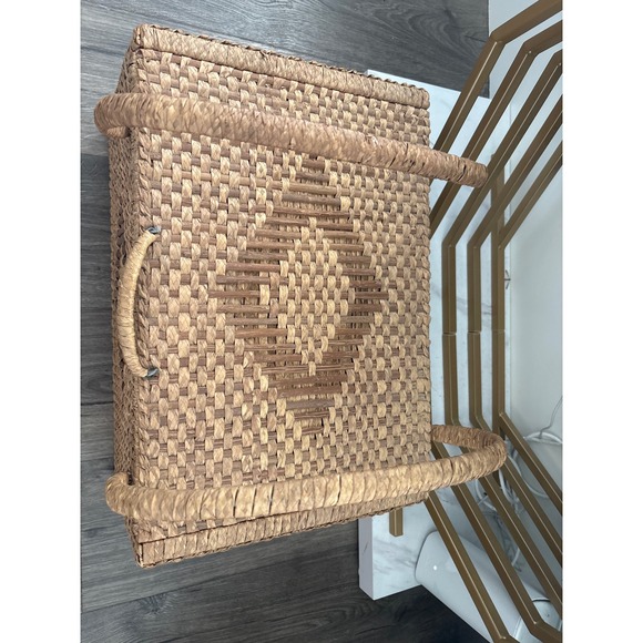 Vintage Mid Century Woven Wicker Picnic Basket Storage Trunk Boho Rattan - Picture 2 of 9